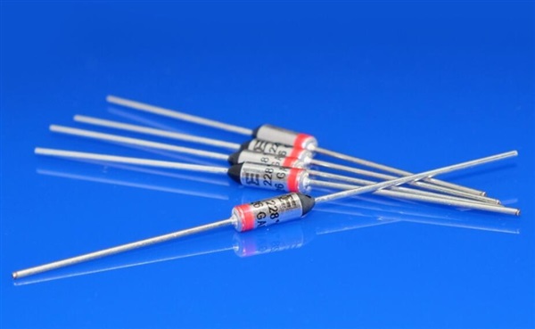 Elmwood D 系列  愛姆伍德溫度保險(xiǎn)絲