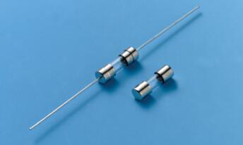 4E 5.2*15 玻璃快斷保險(xiǎn)絲